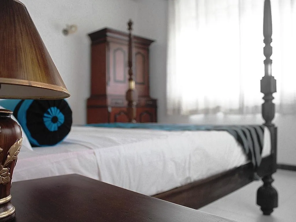 Hotell Sky Lodge Kandy