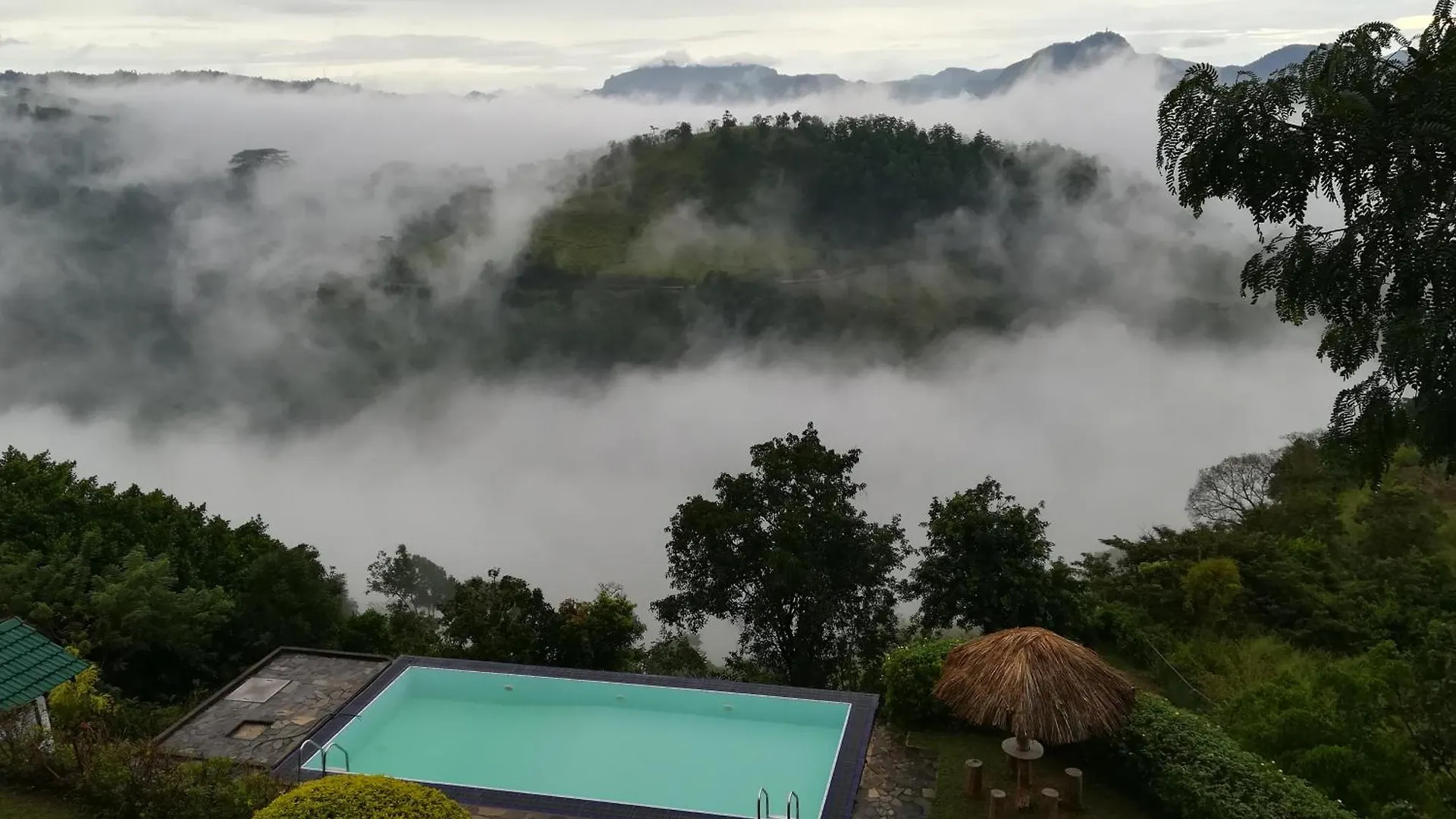 *** Hotel Sky Lodge Kandy Sri Lanka